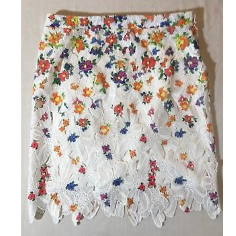 White lace skirt